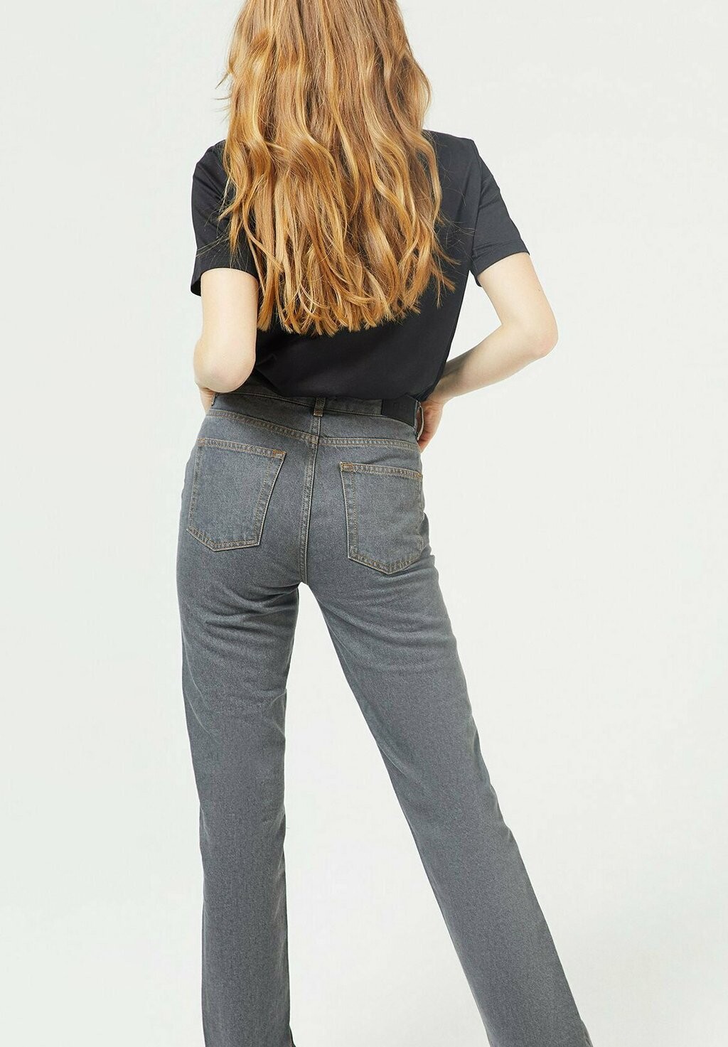 

Джинсы прямого кроя HIGH WAIST WITH VENTS Rue les créateurs, серый