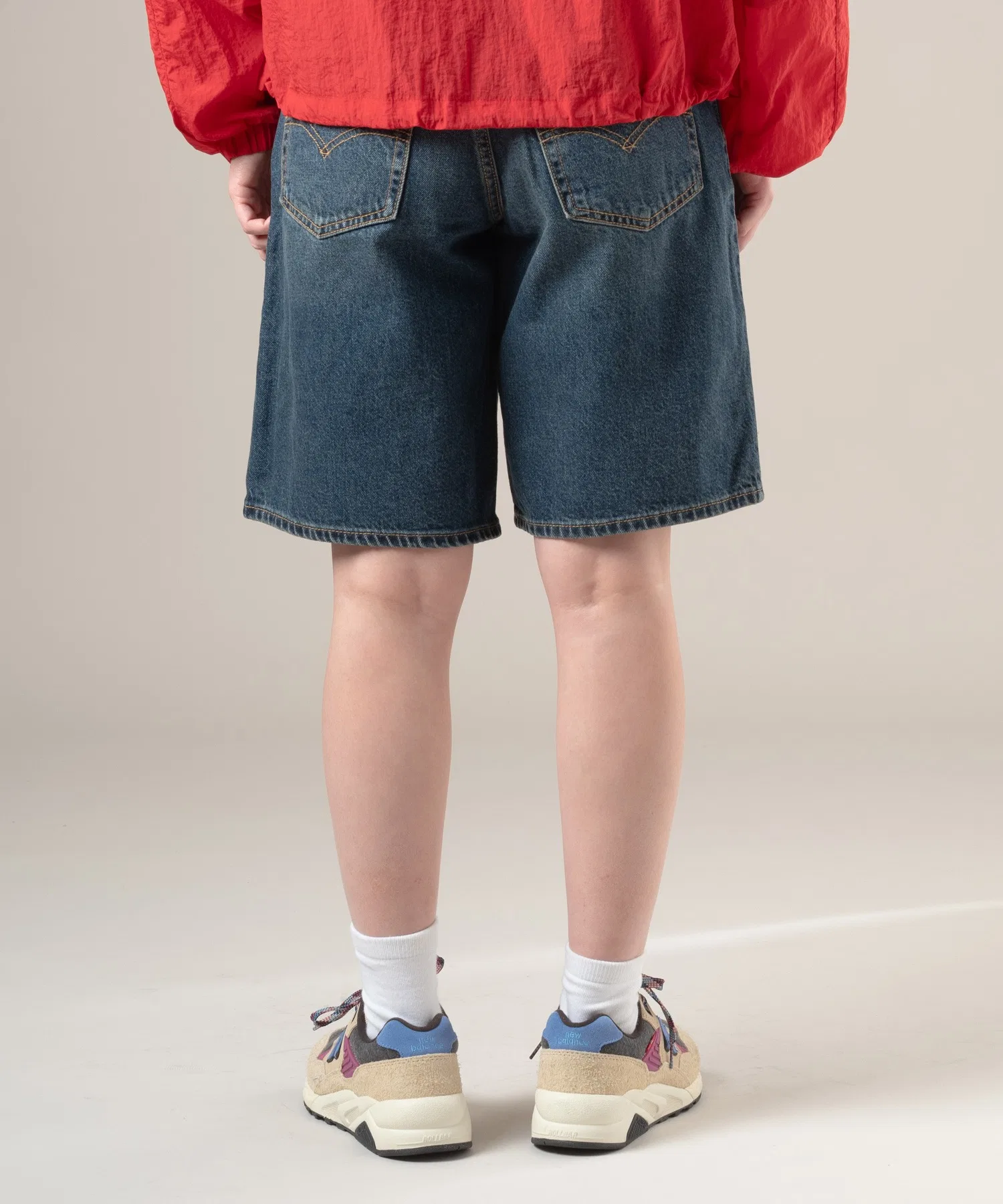 Джинсы-шорты Levi's BAGGY DAD, темно-синие. — фото 3