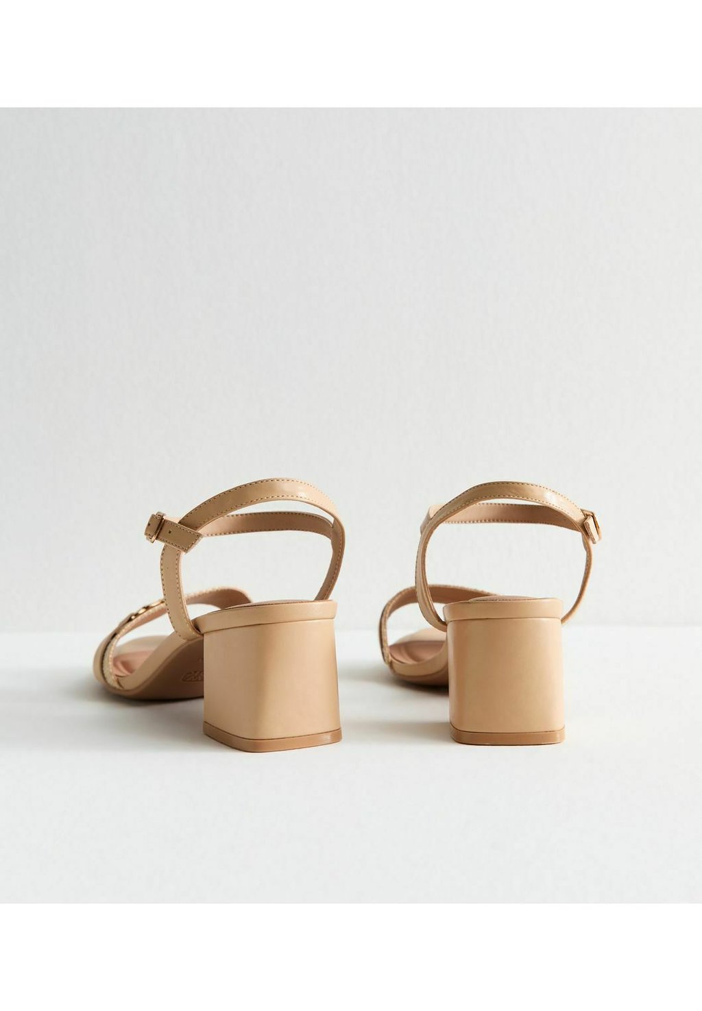 Сандалии WIDE FIT HORSEBIT DETAIL STRAPPY New Look Wide Fit, коричневый — фото 3