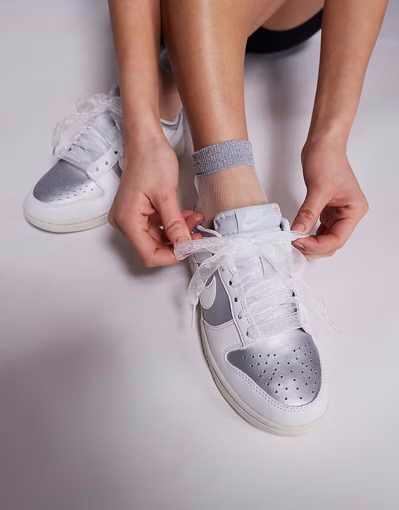 Кроссовки Nike Dunk Low NN с металлическим эффектом серебристо-белого цвета — фото 4