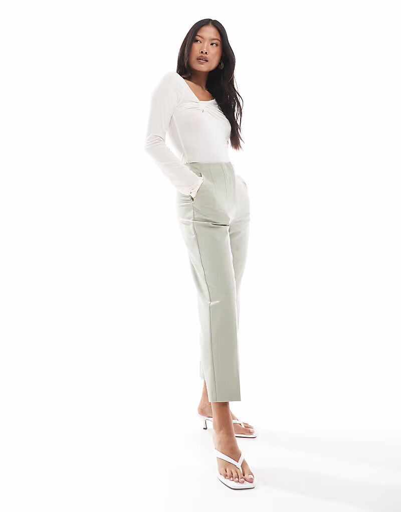 

Брюки-сигареты Miss Selfridge Petite Essentials цвета хаки