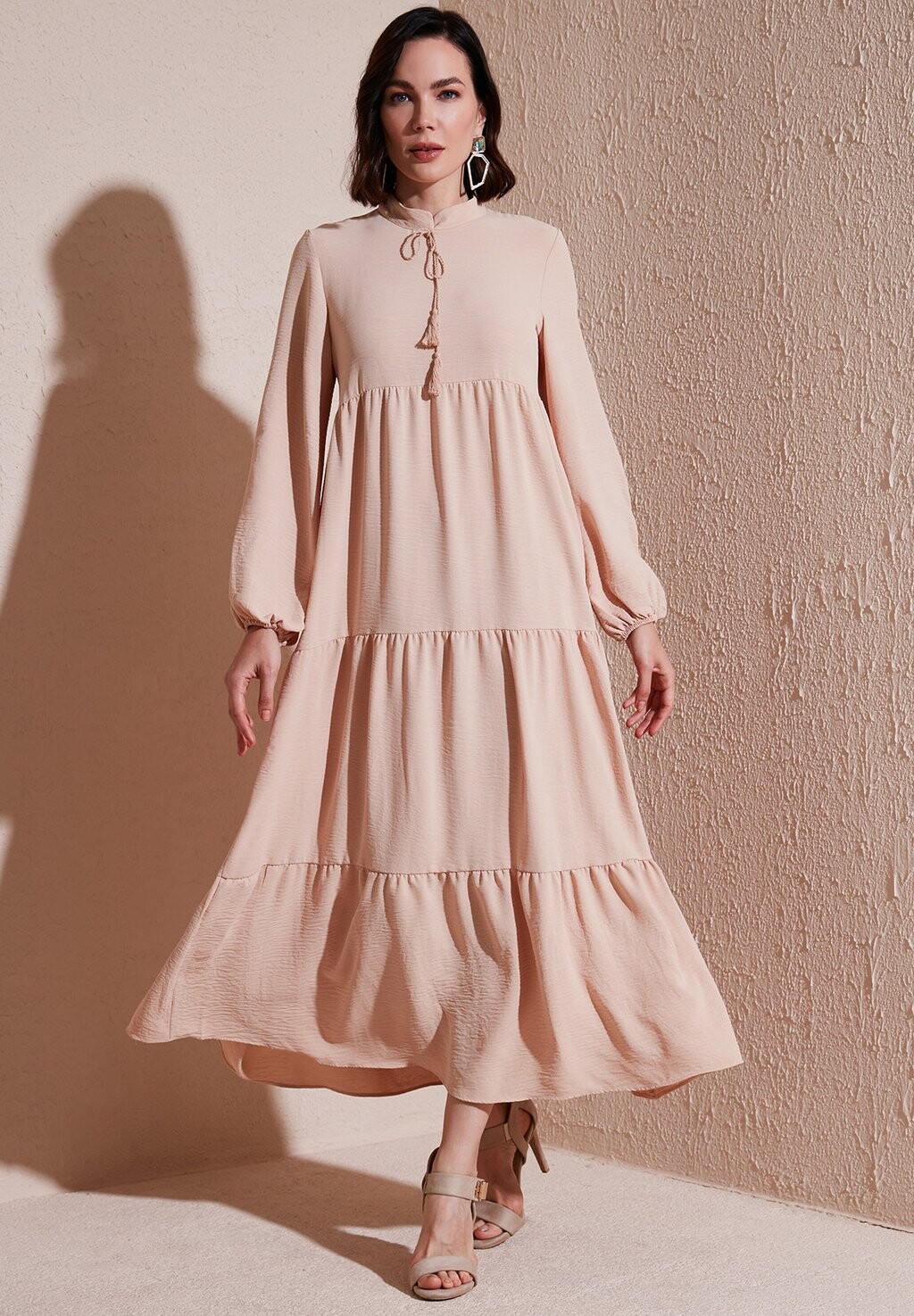 

Платье макси REGULAR FIT LELA, пестрый песок