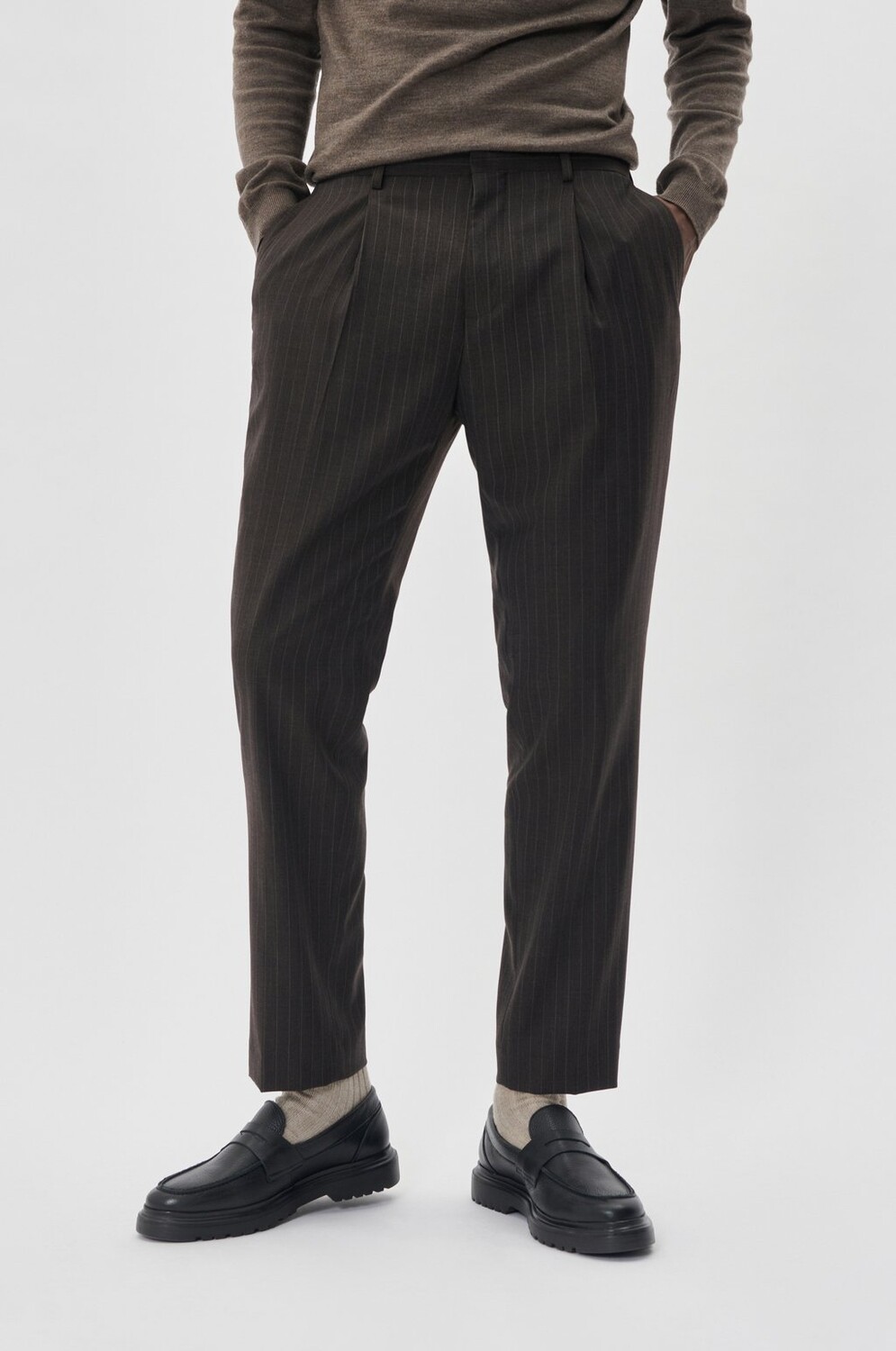 

Чиносы MAWELLER PLEAT PANT Matinique, темно-коричневый