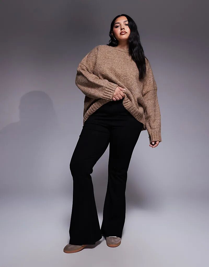 

Расклешенные брюки-понте ASOS DESIGN Curve с защипами черного цвета