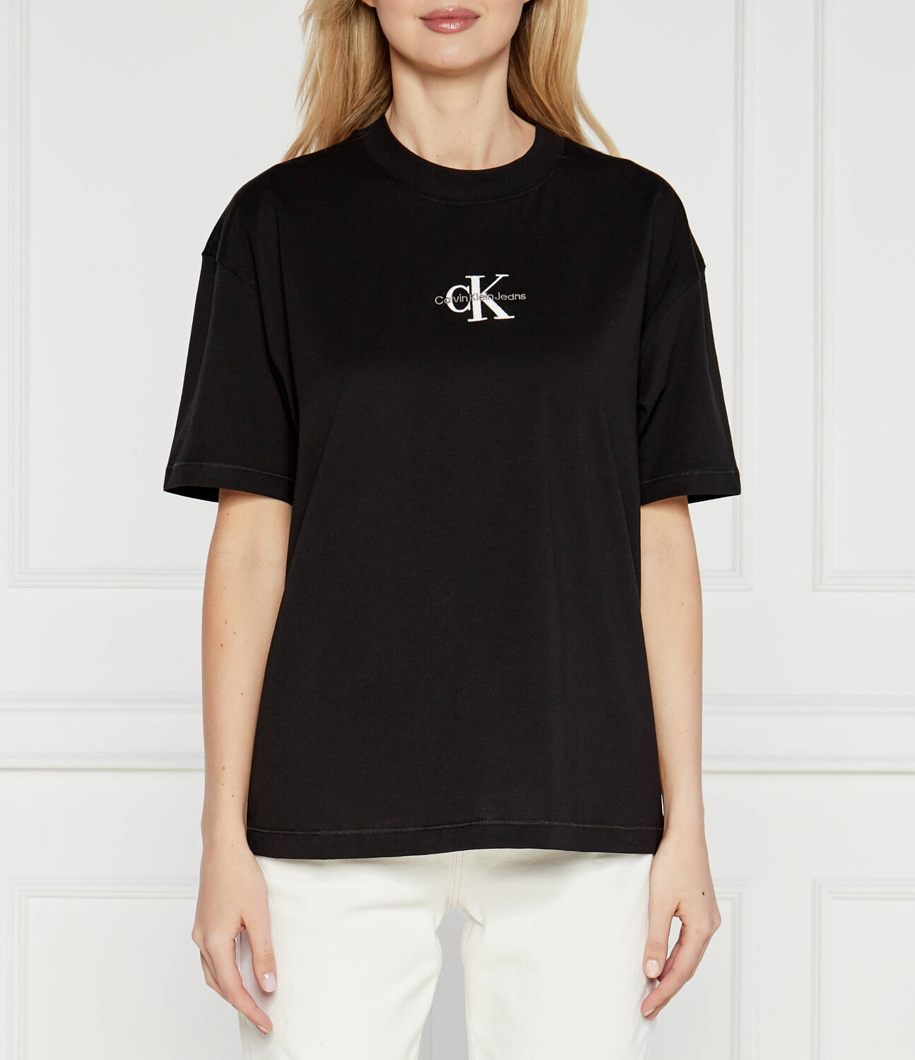 

Футболка CALVIN KLEIN JEANS MONOLOGO Regular Fit, черный