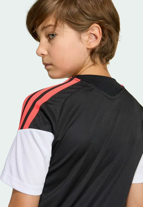 Спортивная футболка tiro 26 для соревнований и тренировок Adidas Performance, Black Semi Lucid Red — фото 4