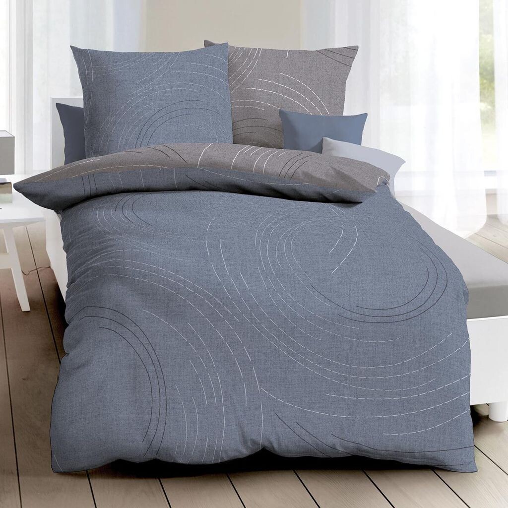 

Сатиновое постельное белье Dream Sleep Mako Jaro 155х220 см + голубь 80х80 см Traumschlaf