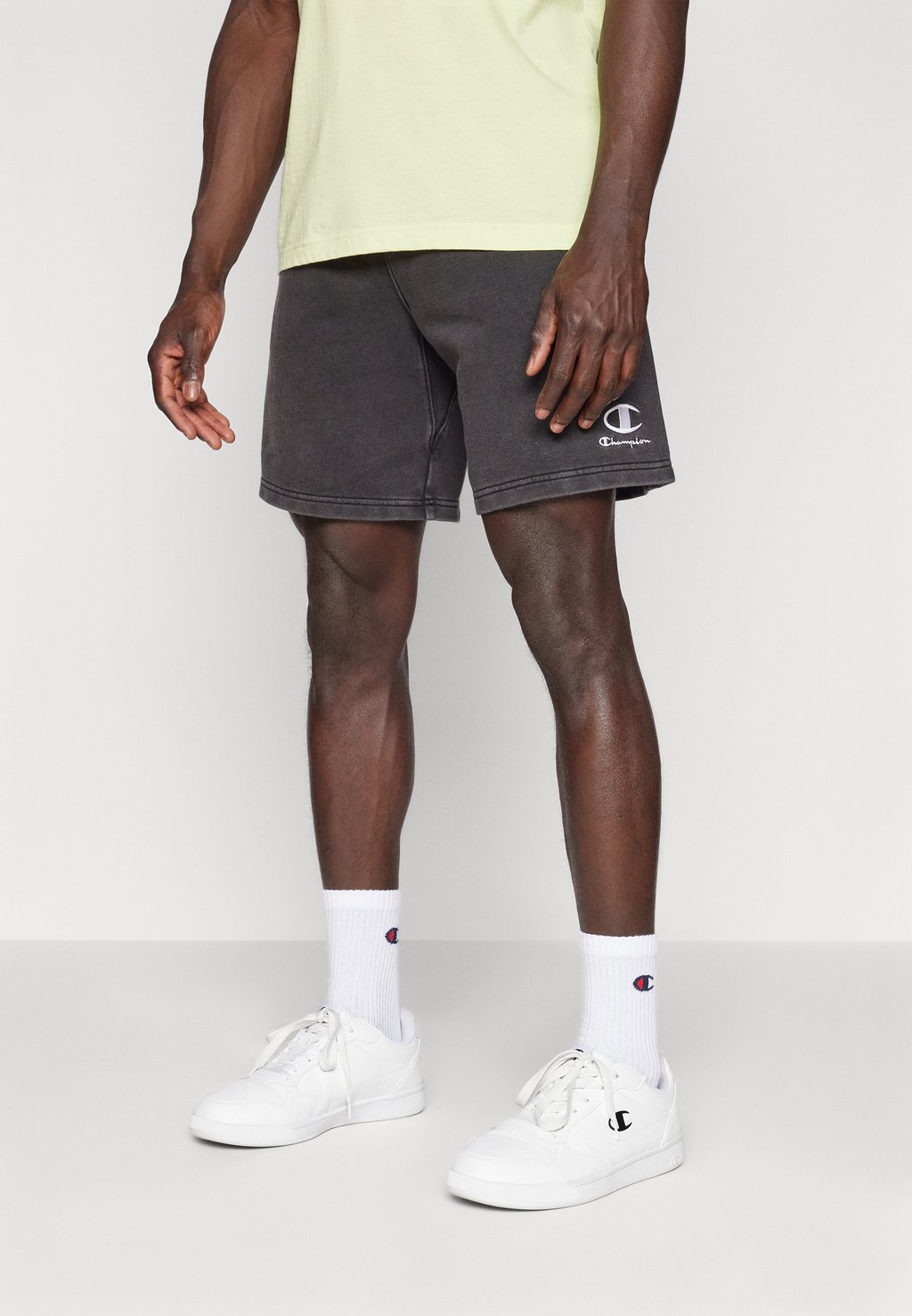 

Спортивные шорты ICONS WASHED BERMUDA SHORTS Champion, черный