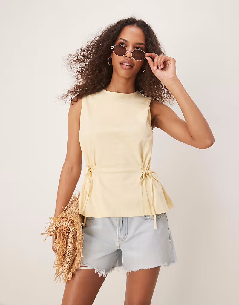 

Футболка без рукавов ASOS DESIGN цвета пахты