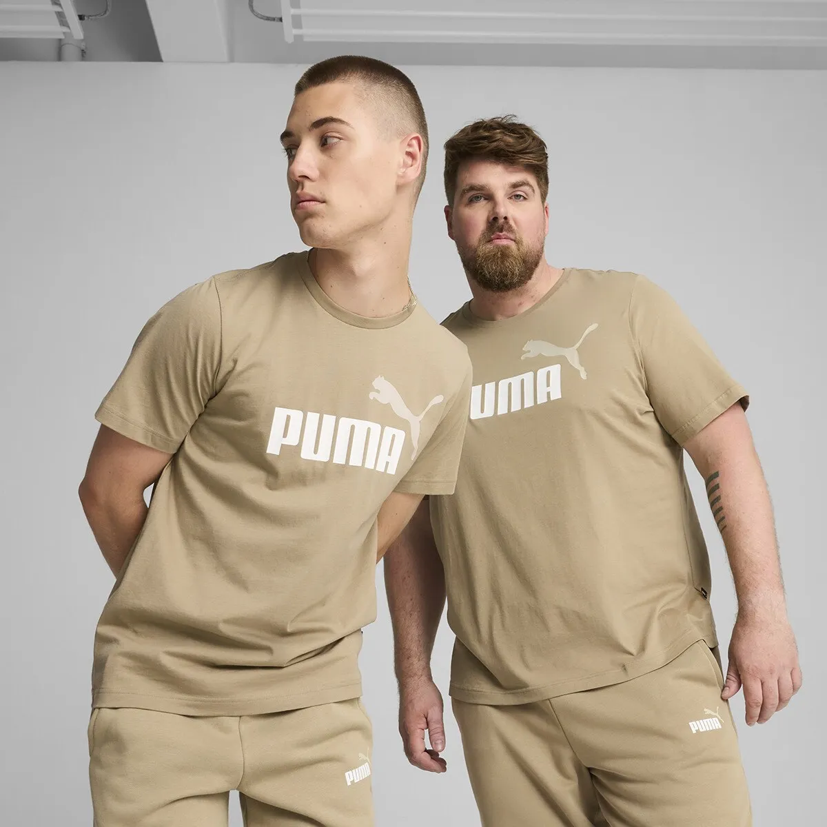 

ESS+ 2 Col Logo Футболка Мужская футболка Puma, коричневый