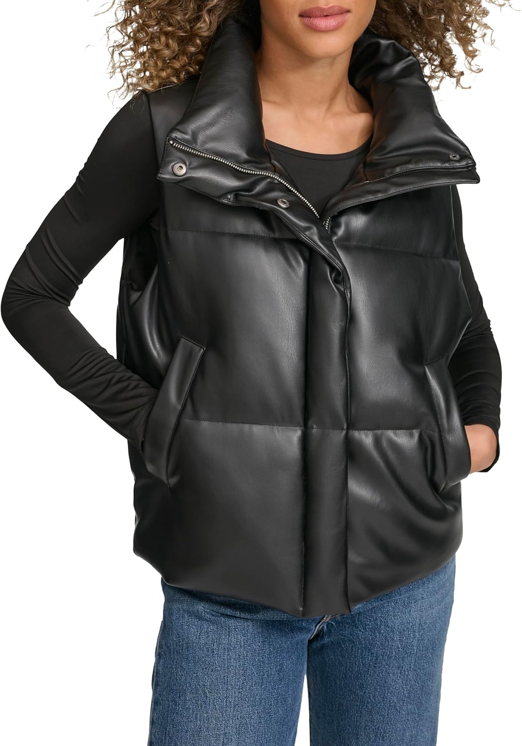 

Levi's Женская короткая куртка-пуховик с стежкой из экокожи, Black Vest