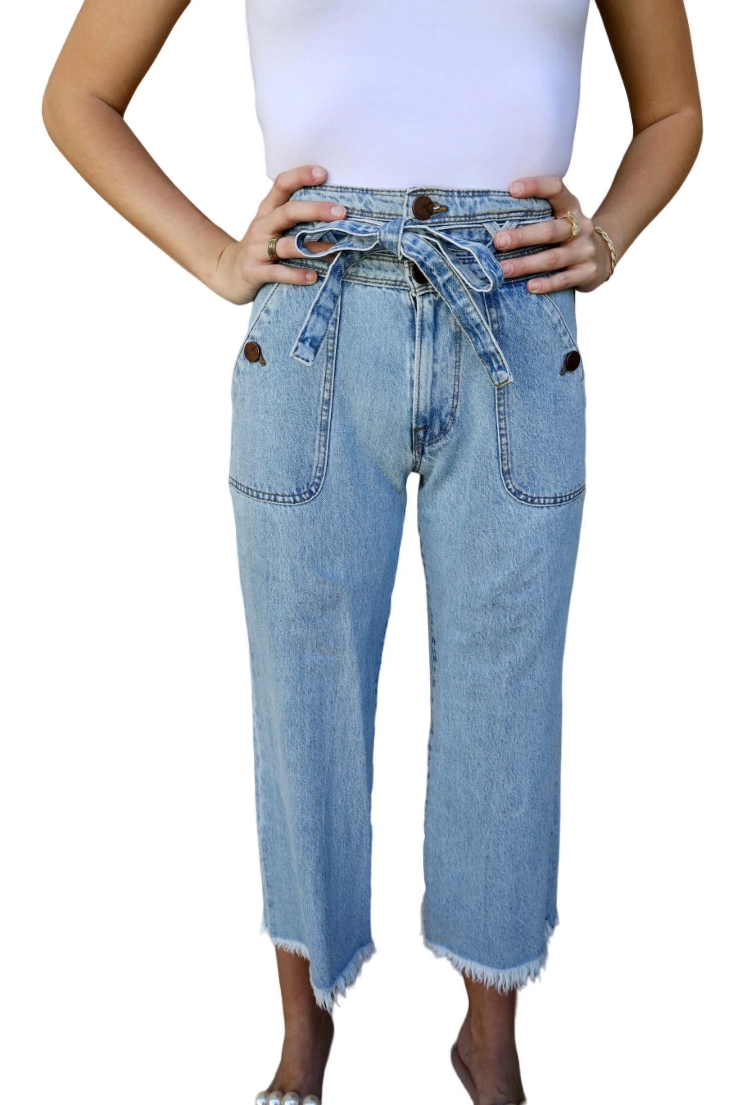 

Джинсы Reese Wide Leg в солнечно-голубом цвете Lola Jeans