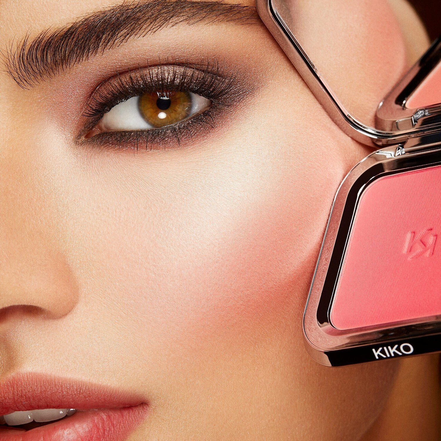 Румяна unlimited Kiko Milano, 01 - coral rose, вес 6 гр. — фото 3
