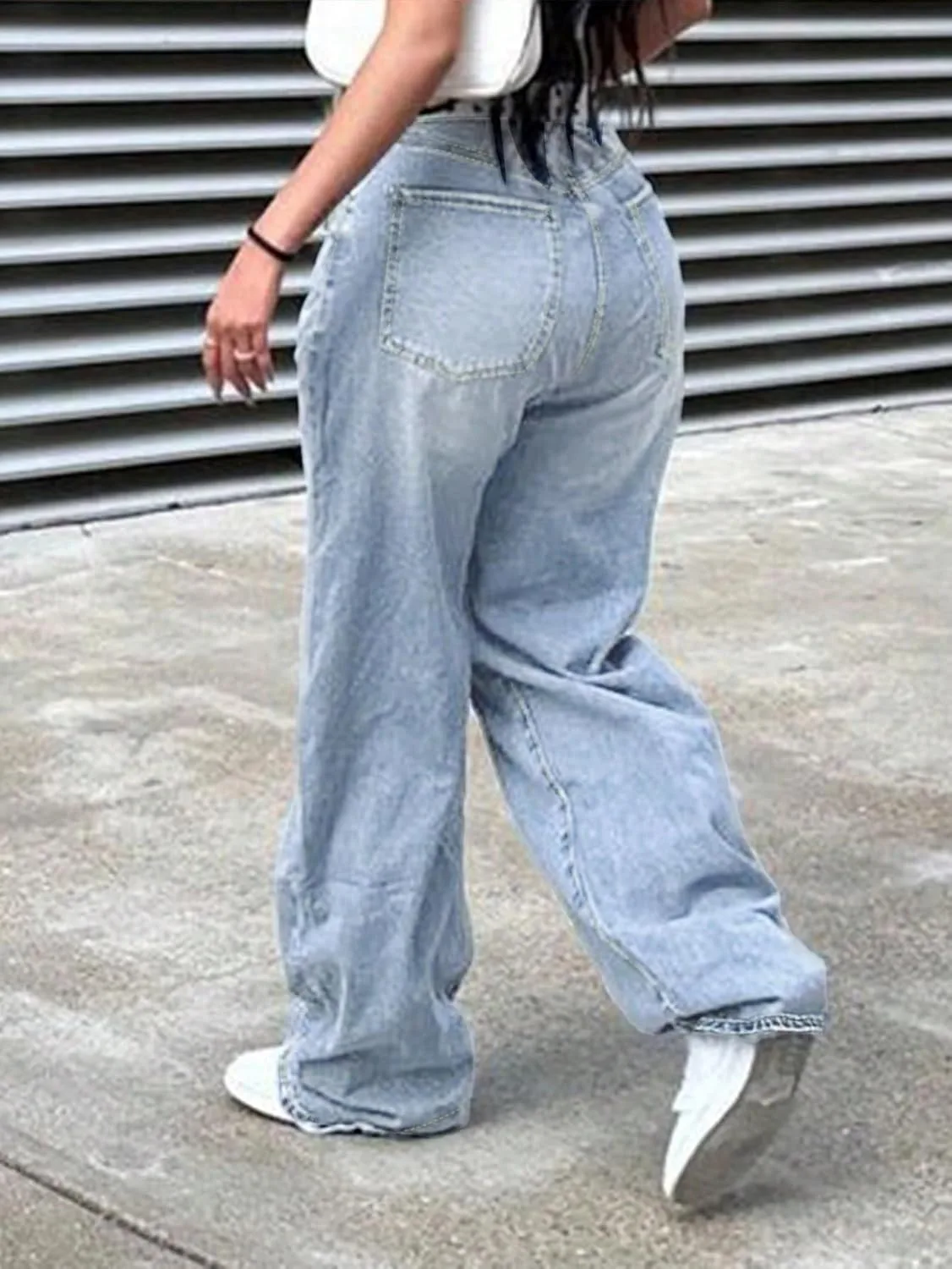 Женские классические джинсы Loose Straight Leg Stacked Generic, Light Wash — фото 3