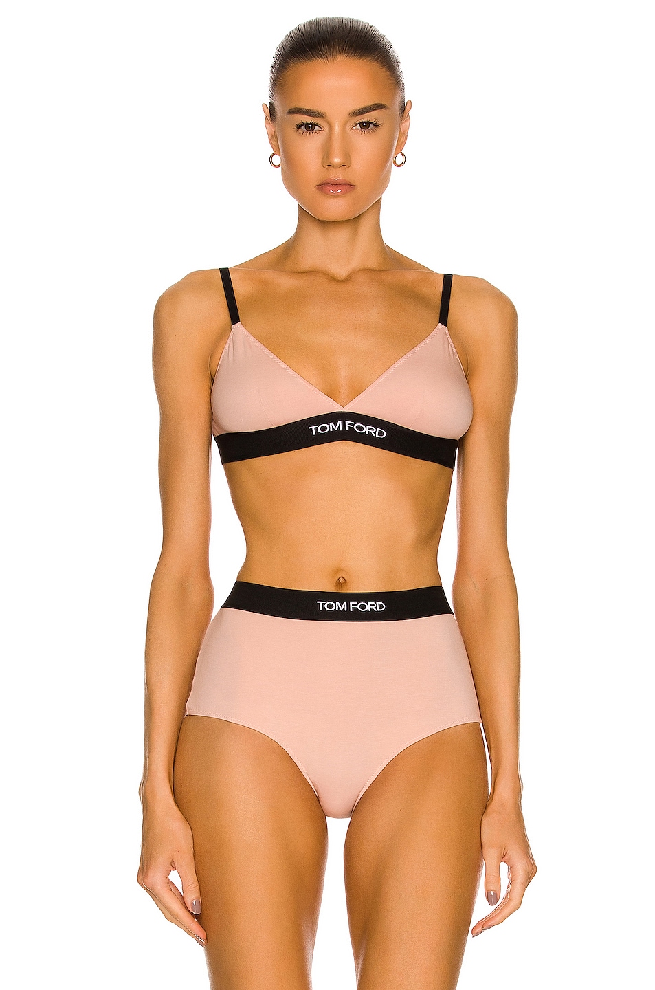 

Фирменный бюстгальтер TOM FORD, цвет Vintage Nude