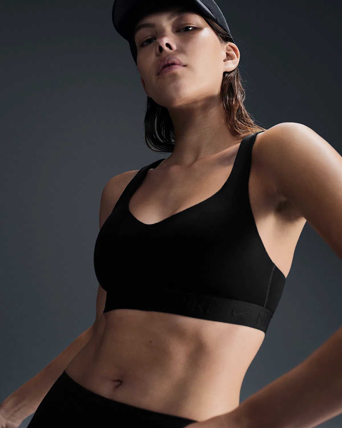 Женский спортивный бюстгальтер Nike Indy High Support с регулировкой и подкладкой, Black/Black/Black