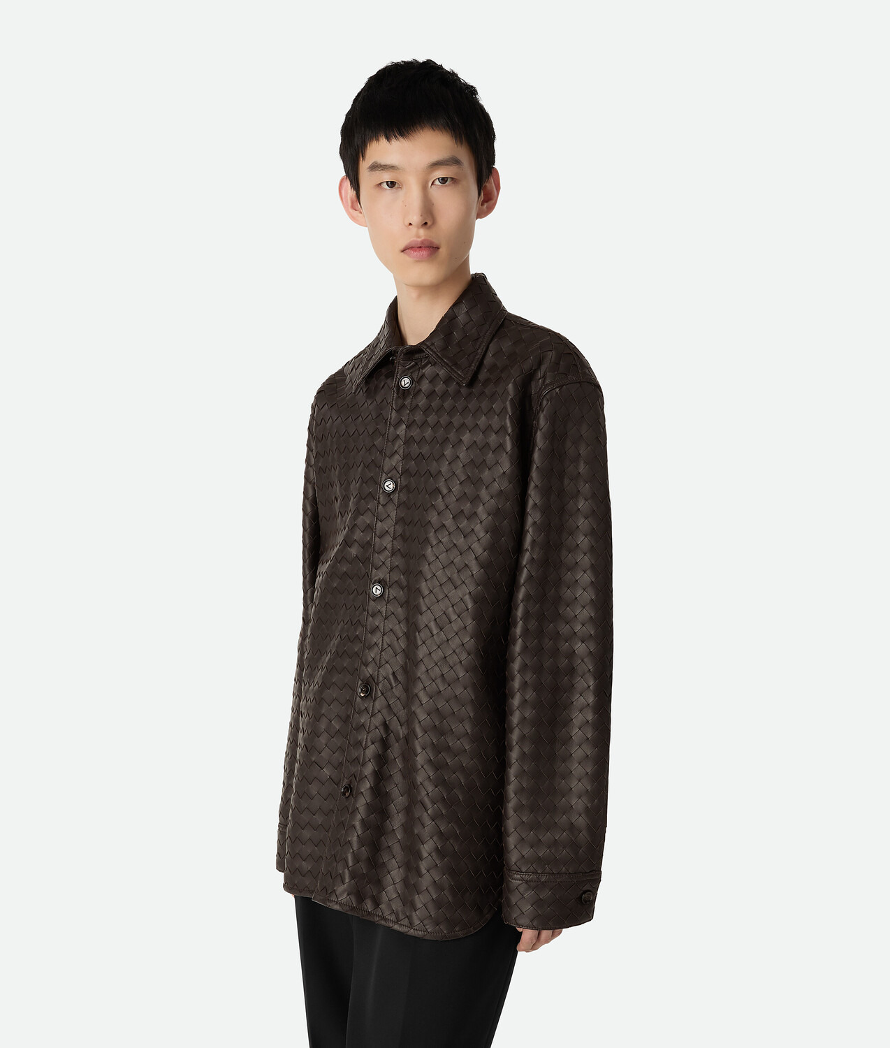 Intrecciato leather shirt BOTTEGA VENETA, фондан — фото 2