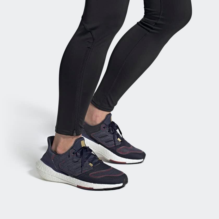 Мужские беговые кроссовки adidas Ultraboost 22, ярко-красный — фото 2
