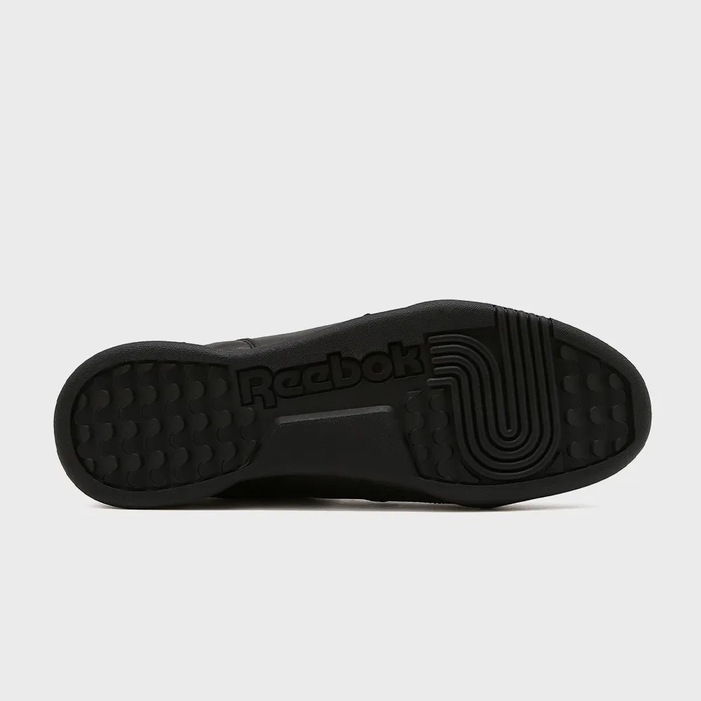Мужские чёрные кроссовки Workout Plus Triple Black от Reebok — фото 4