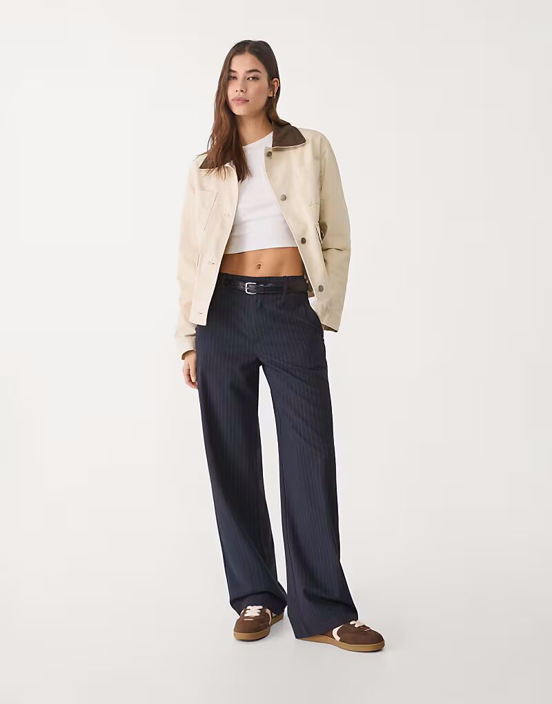 

Брюки Stradivarius из льняной смеси синего цвета