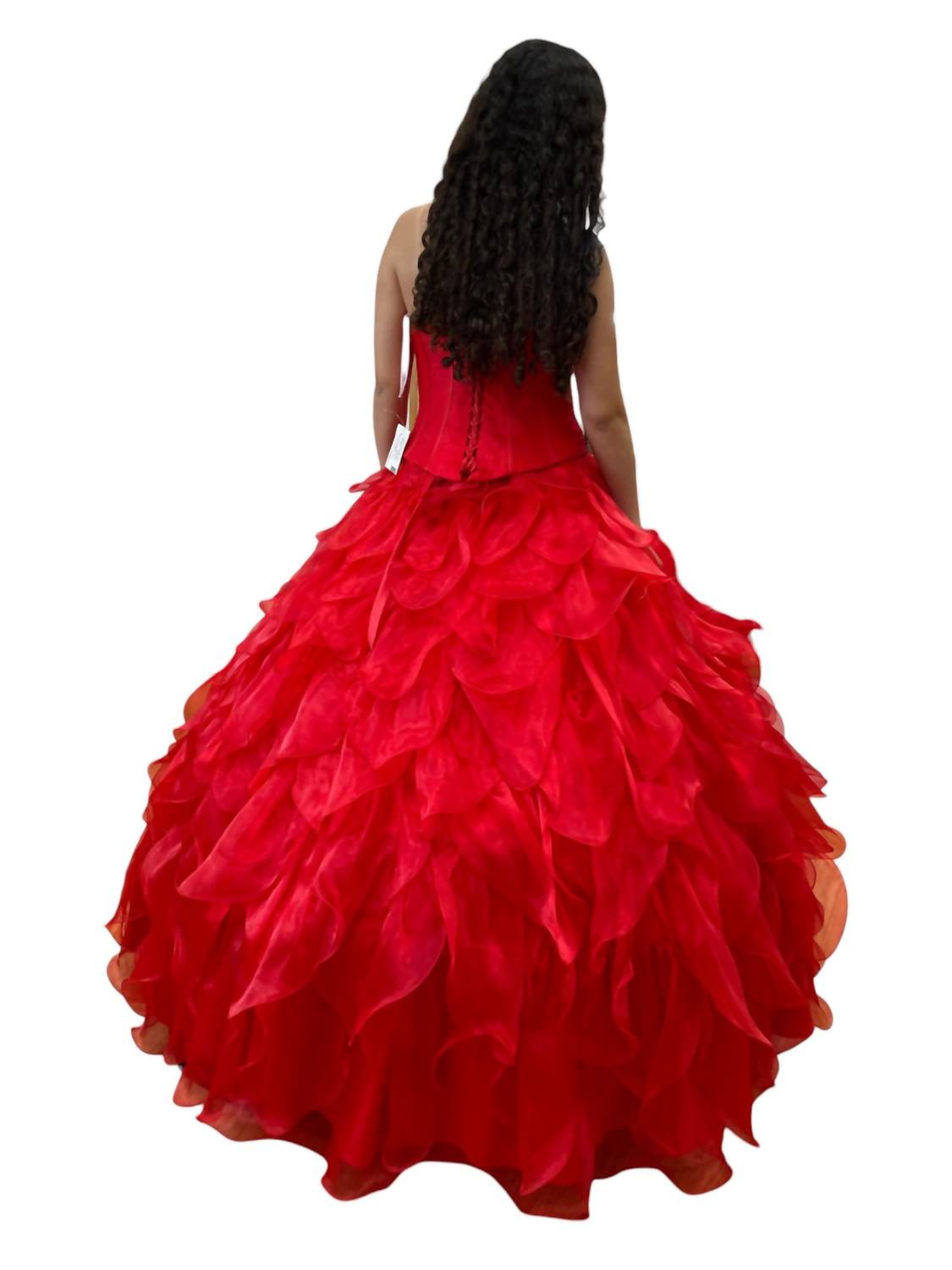 Платье Quinceañera с открытыми плечами в красном цвете MORILEE — фото 2