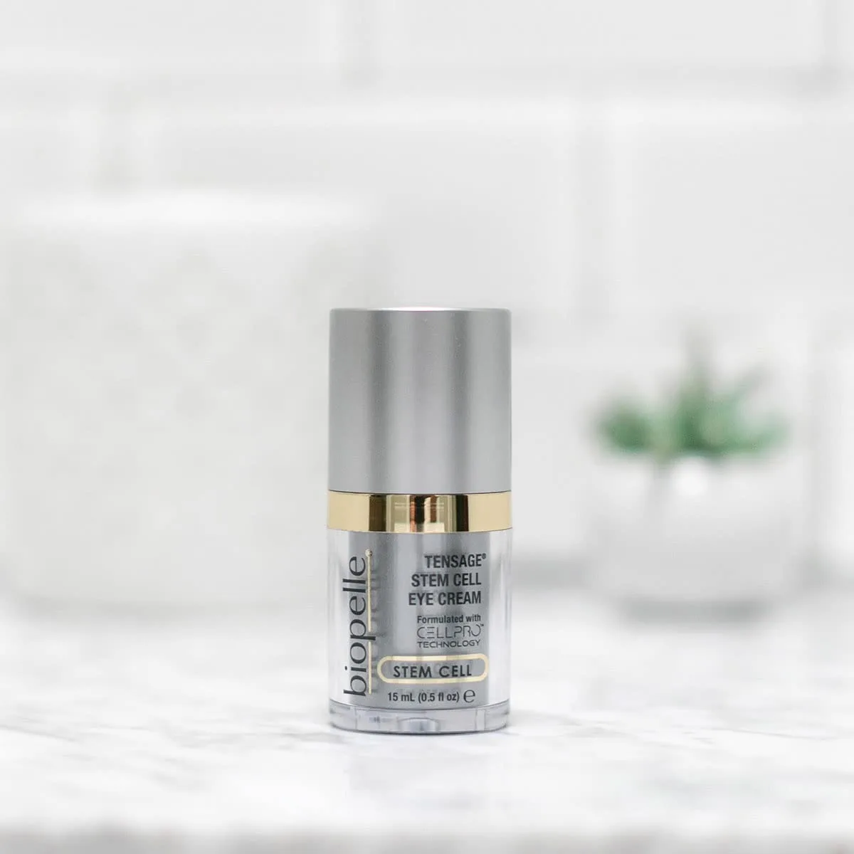 Крем для глаз Biopelle Tensage Stem Cell Eye Cream, крем для области под глазами от темных кругов, отечности и мешков, с технологией CellPro, кофеином, ретинолом и пептидами, 0,5 унции. — фото 3