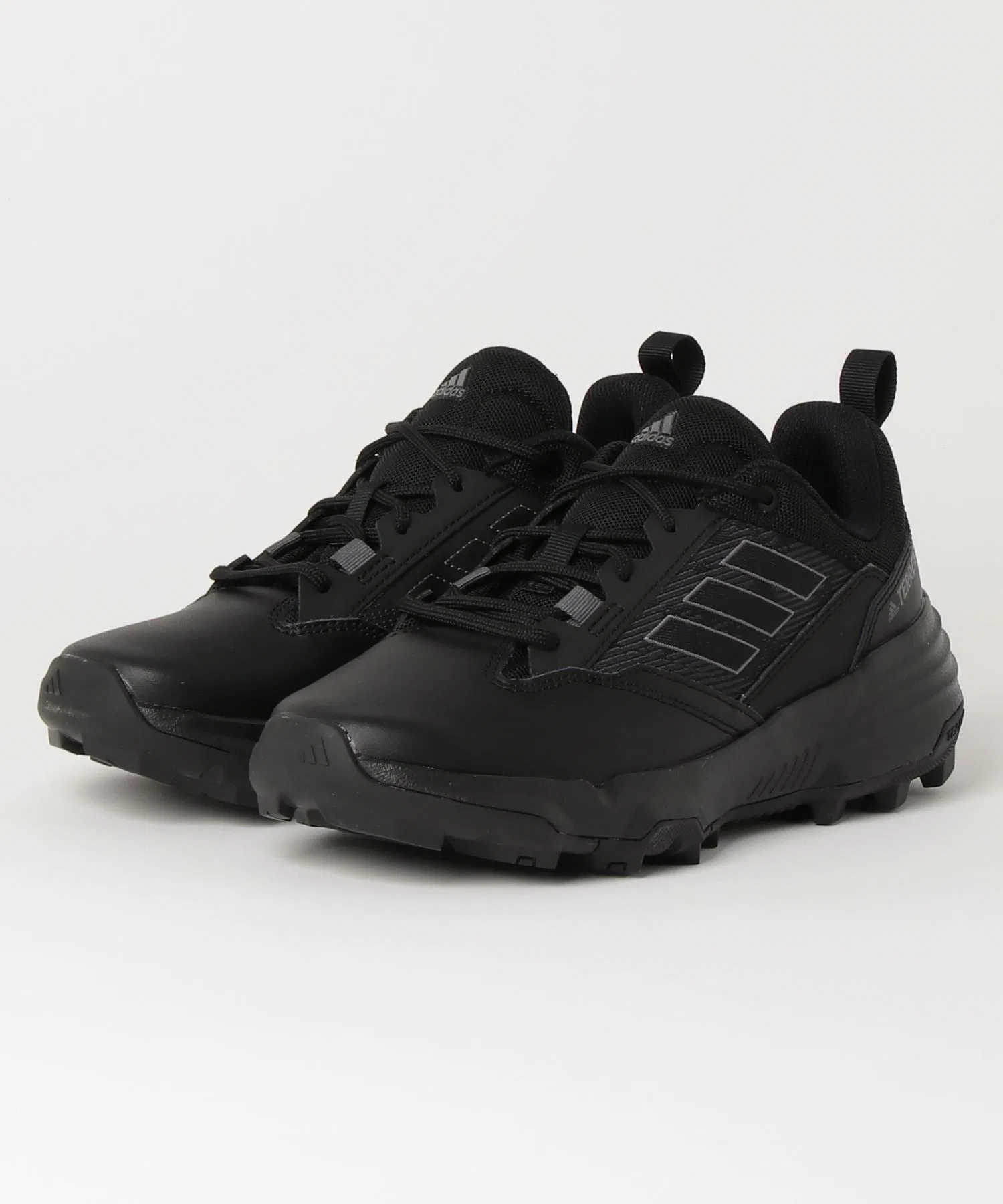 Женские кроссовки adidas TERREX UNITY LEA LOW чёрные