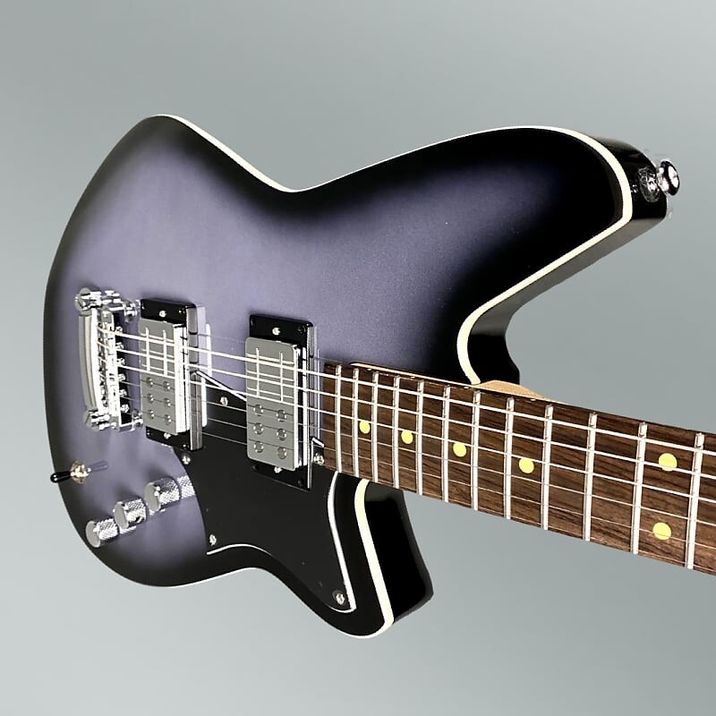 

Электрогитара Reverend Descent RA Baritone with Hardshell Case 2023 - Periwinkle Burst