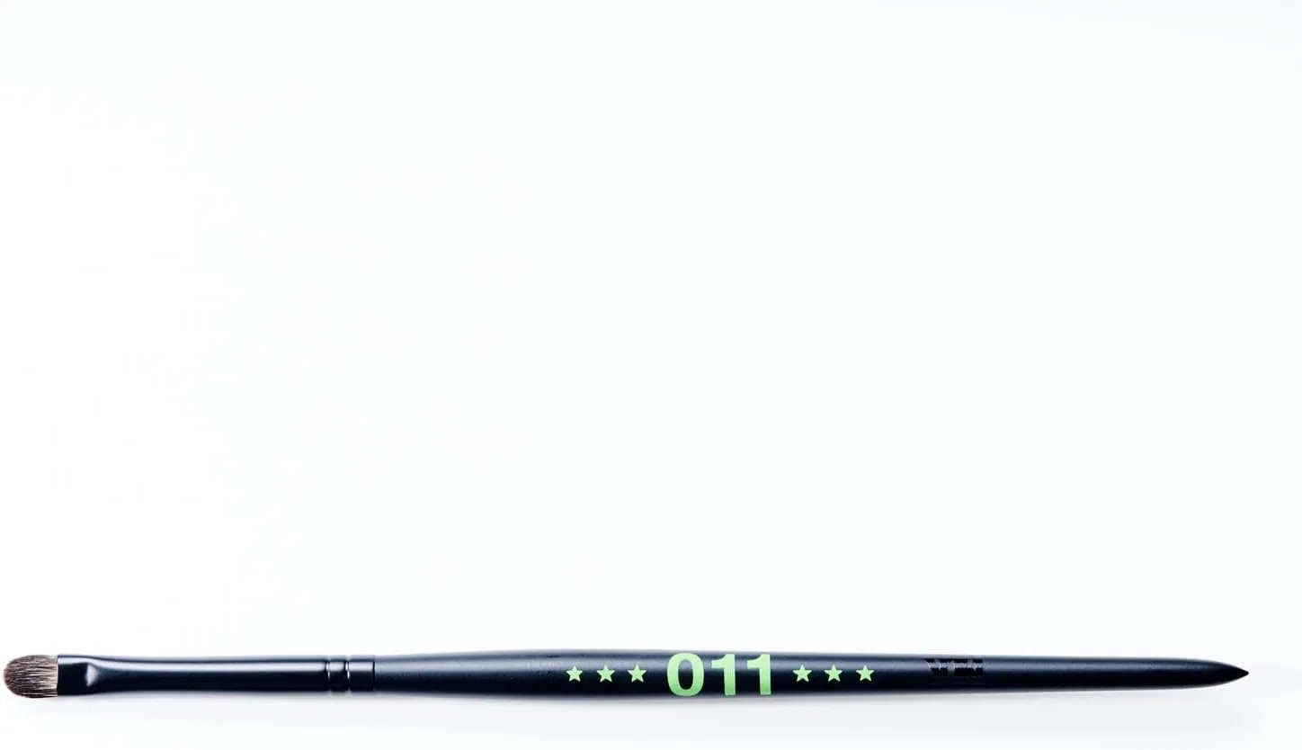 Кисть для теней BISOU S 011 Pro Series, 1 шт, 17.25 см