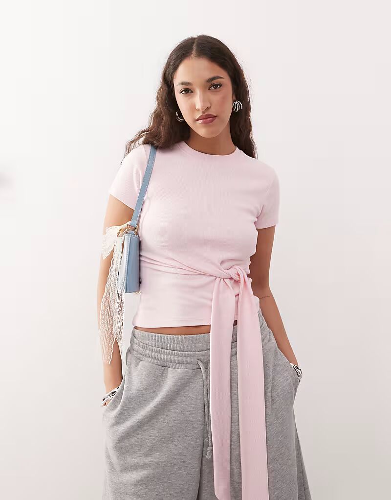 

Футболка ASOS DESIGN с короткими рукавами и завязками по бокам розового цвета