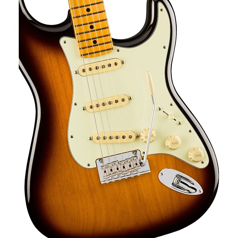 

Электрогитара Fender 70th Anniversary American Professional II Stratocaster w/ Hardshell Case - 2-Color Sunburst