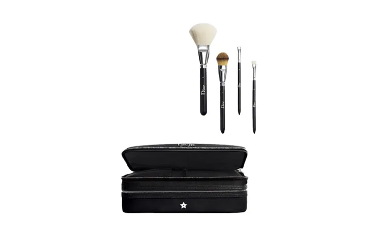Набор из четырех кистей для макияжа, дружелюбных к коже DIOR, Makeup brush set of four — фото 2