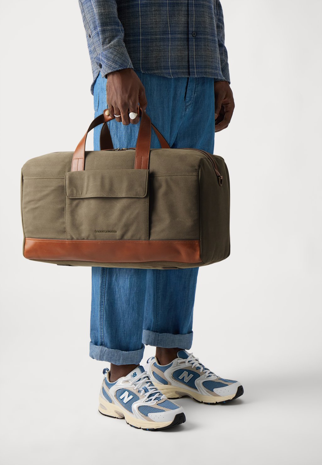 

Сумка выходного дня CASUAL PREP DUFFLE Tommy Hilfiger, серый
