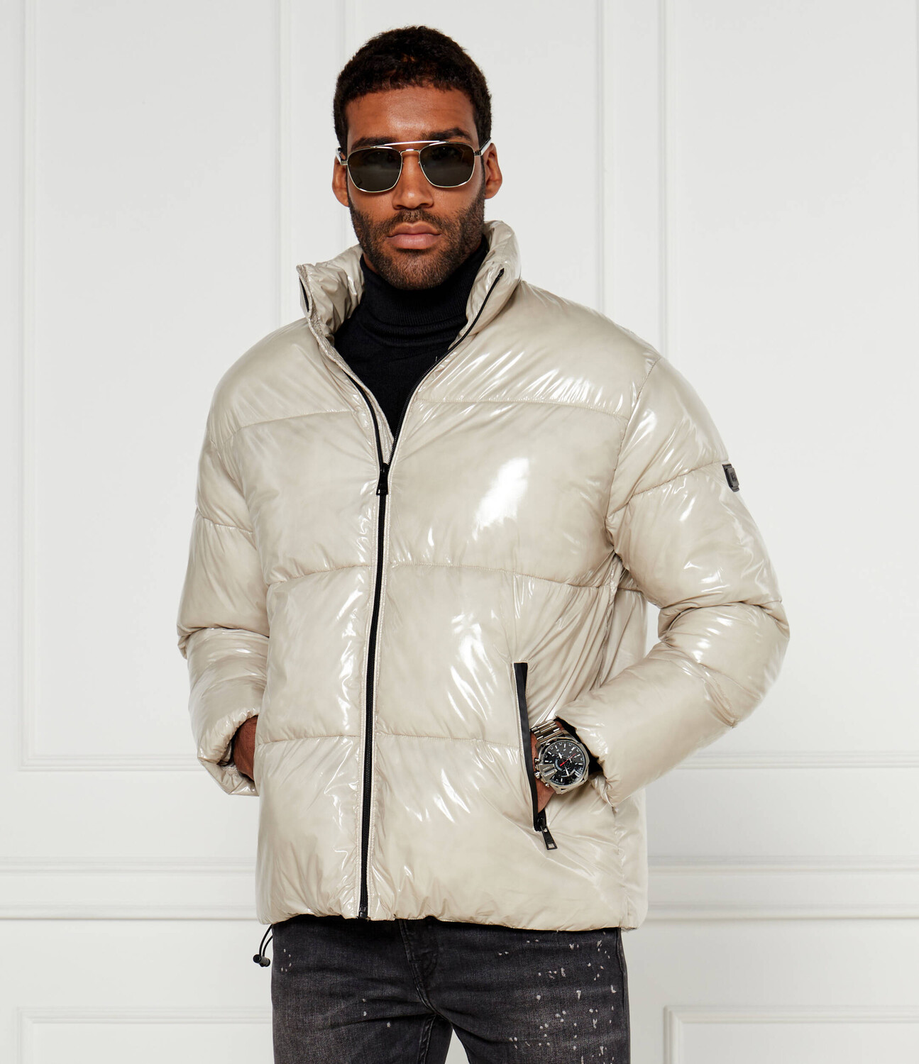 

Куртка Karl Lagerfeld Regular Fit, кремовый