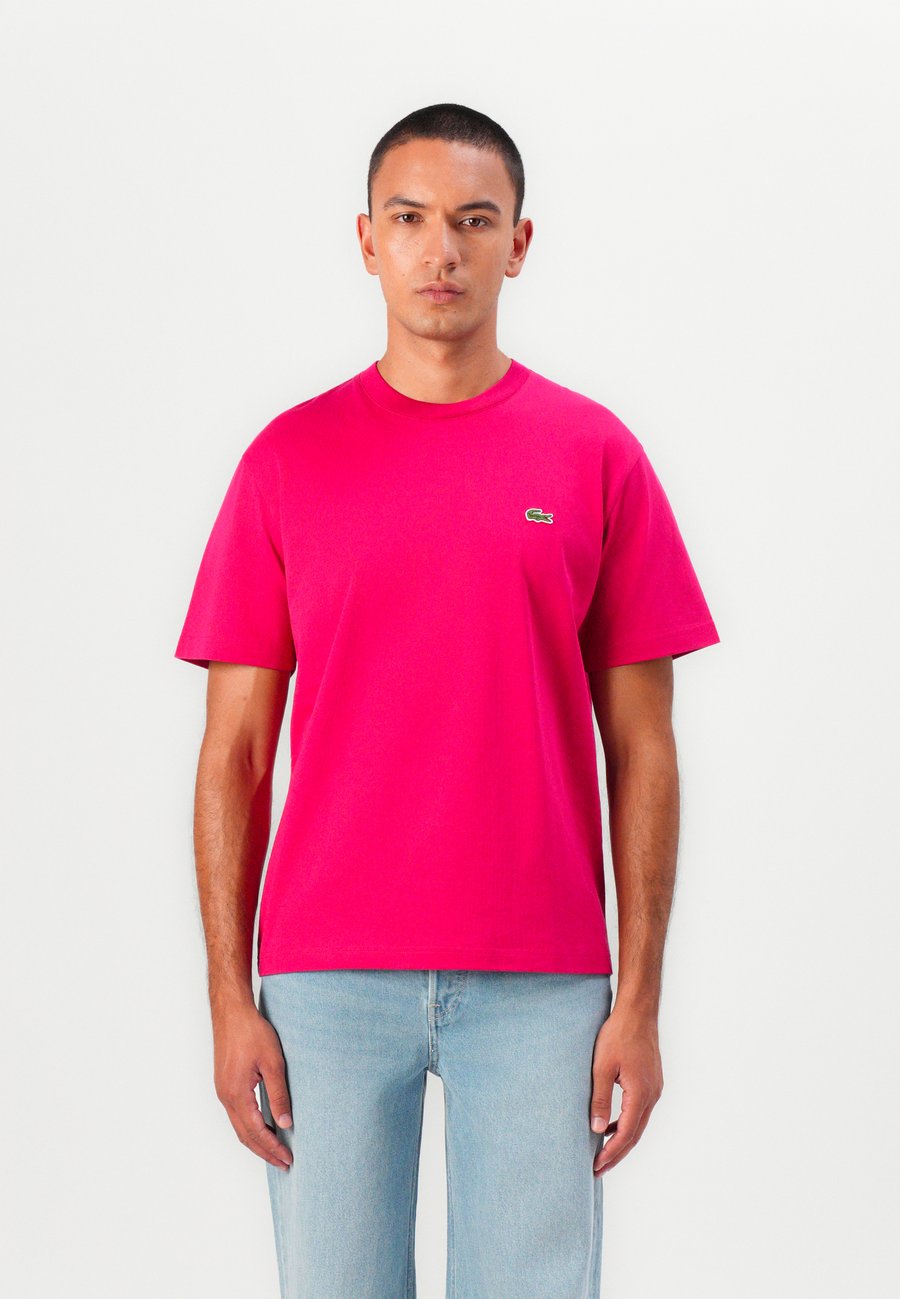 

Футболка Lacoste Basic T-shirt, Bigarreau Cherry/Red, Красный, Футболка Lacoste Basic T-shirt, Bigarreau Cherry/Red