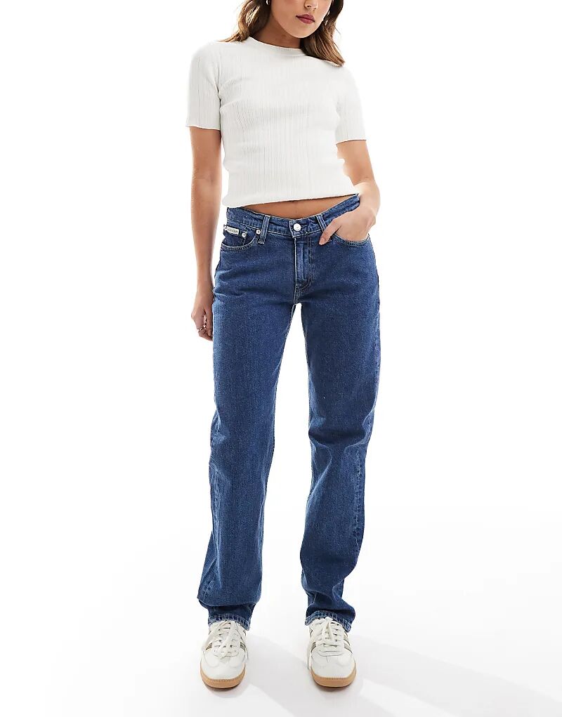 

Джинсы с низкой посадкой, прямые, средней степени стертости Calvin Klein Jeans