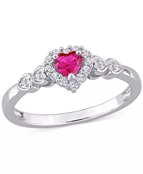 

Кольцо в форме сердца с выращенным в лаборатории синим сапфиром (1/4 карата, tw), выращенным в лаборатории белым сапфиром (1/8 карата, tw) и бриллиантовым акцентом из стерлингового серебра Macy'S, ruby