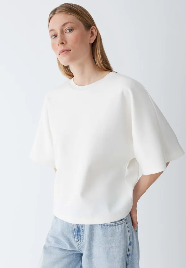 

Базовая футболка с женственными деталями Opus, Milk, Белый, Базовая футболка с женственными деталями Opus, Milk