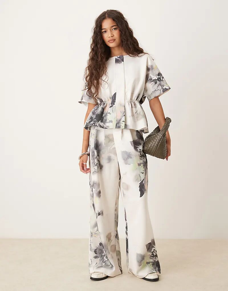 

Широкие брюки-джоггеры ASOS DESIGN из ткани в стиле «скуба» с цветочным рисунком по всей поверхности — МУЛЬТИ