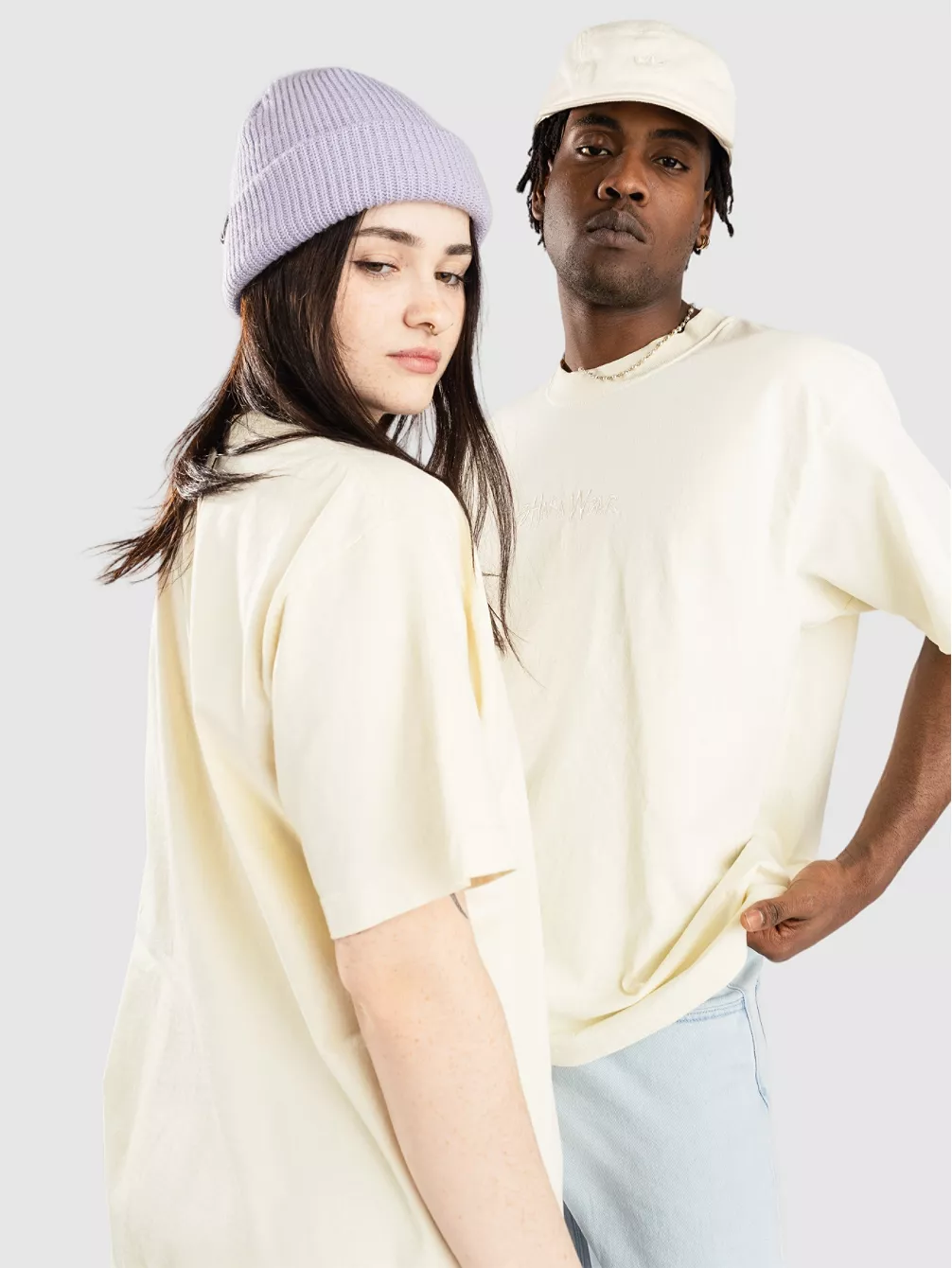 

Футболка с логотипом весом 7,5 унций Shaka Wear, бежевый