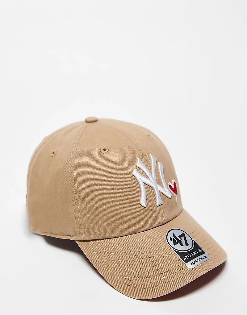 

Кепка NY Yankees с контрастной вышивкой бежевого цвета 47 Brand