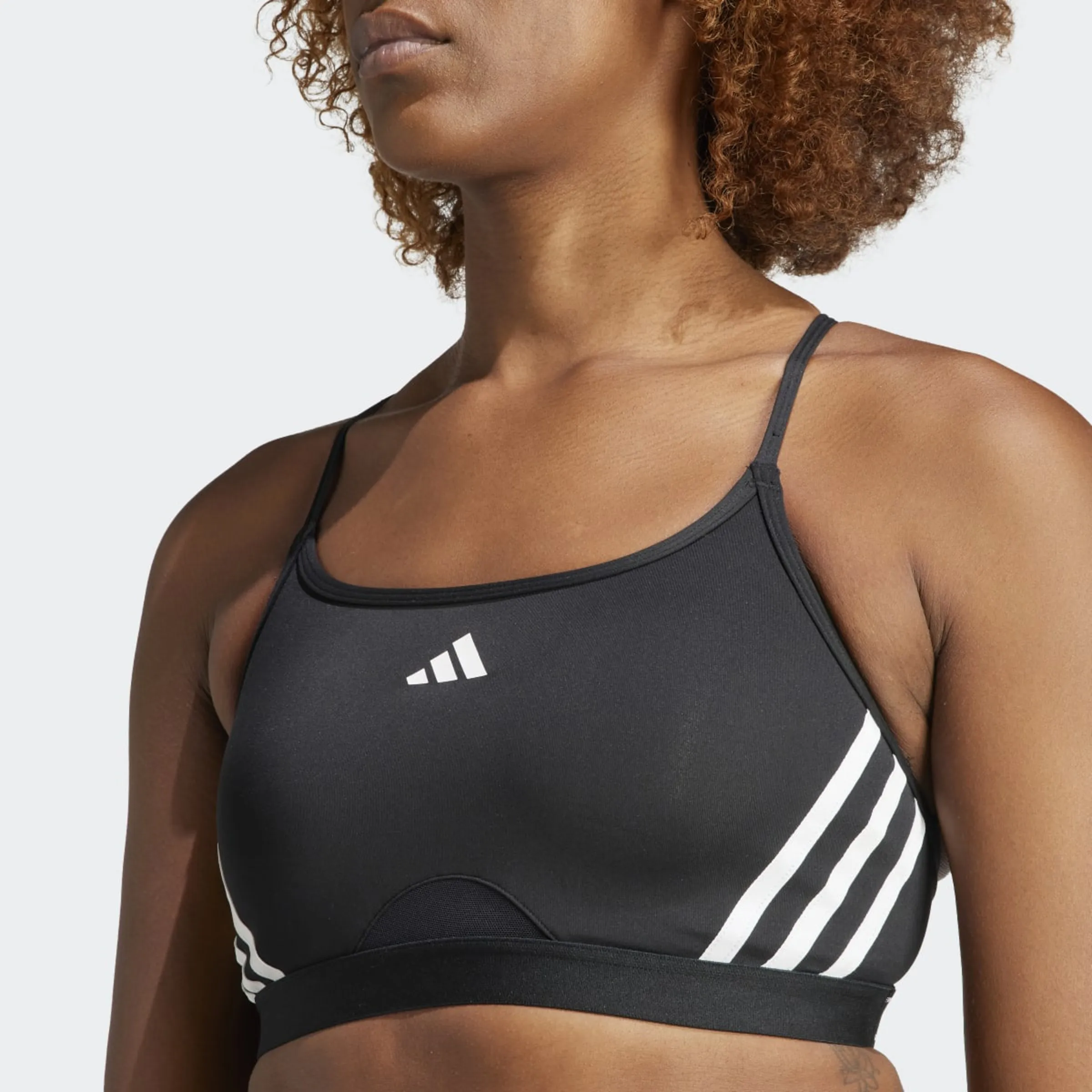 Женский топ Aeroreact Training Light-Support с тремя полосами Adidas, черный — фото 4