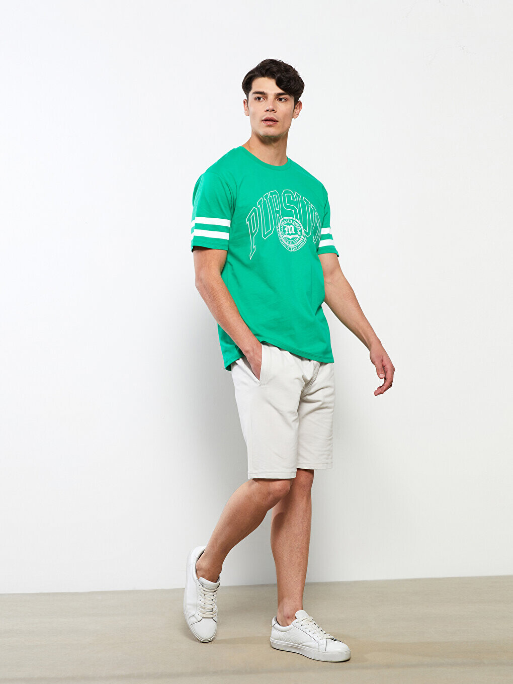 

Стандартные мужские шорты Mold Pique LCWAIKIKI Classic