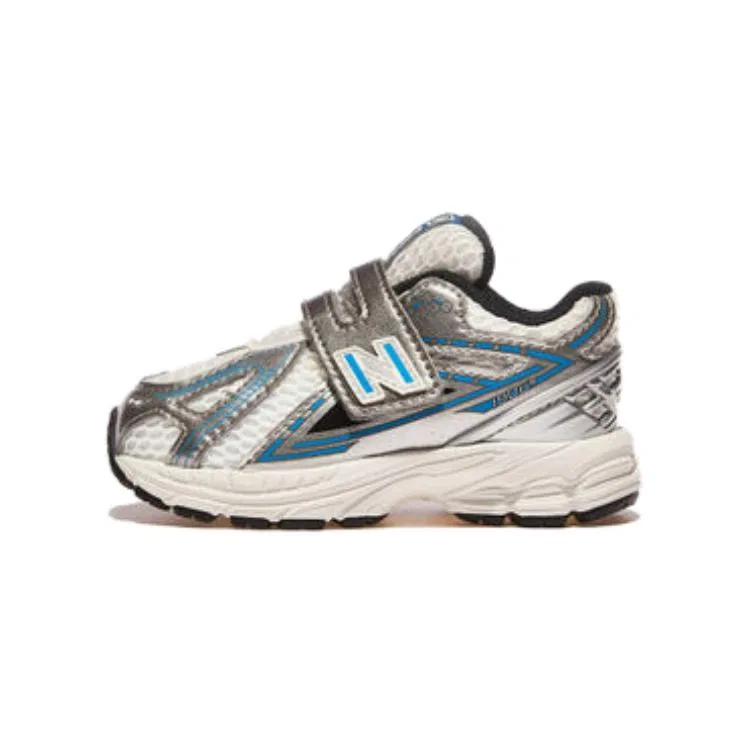 Кроссовки для малышей New Balance 1906R белые с серебром и синим