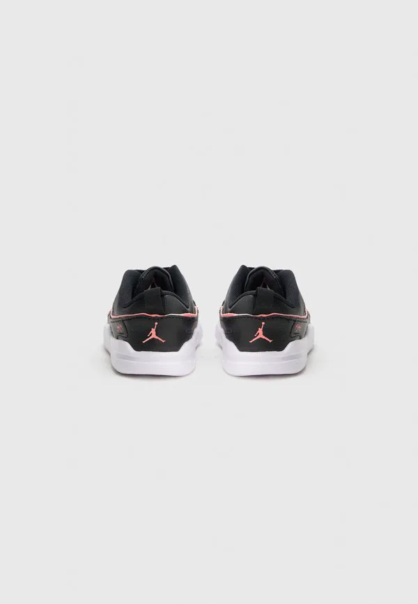 Детские кроссовки jordan flight court унисекс Jordan, Black/Pink Gaze/White — фото 3
