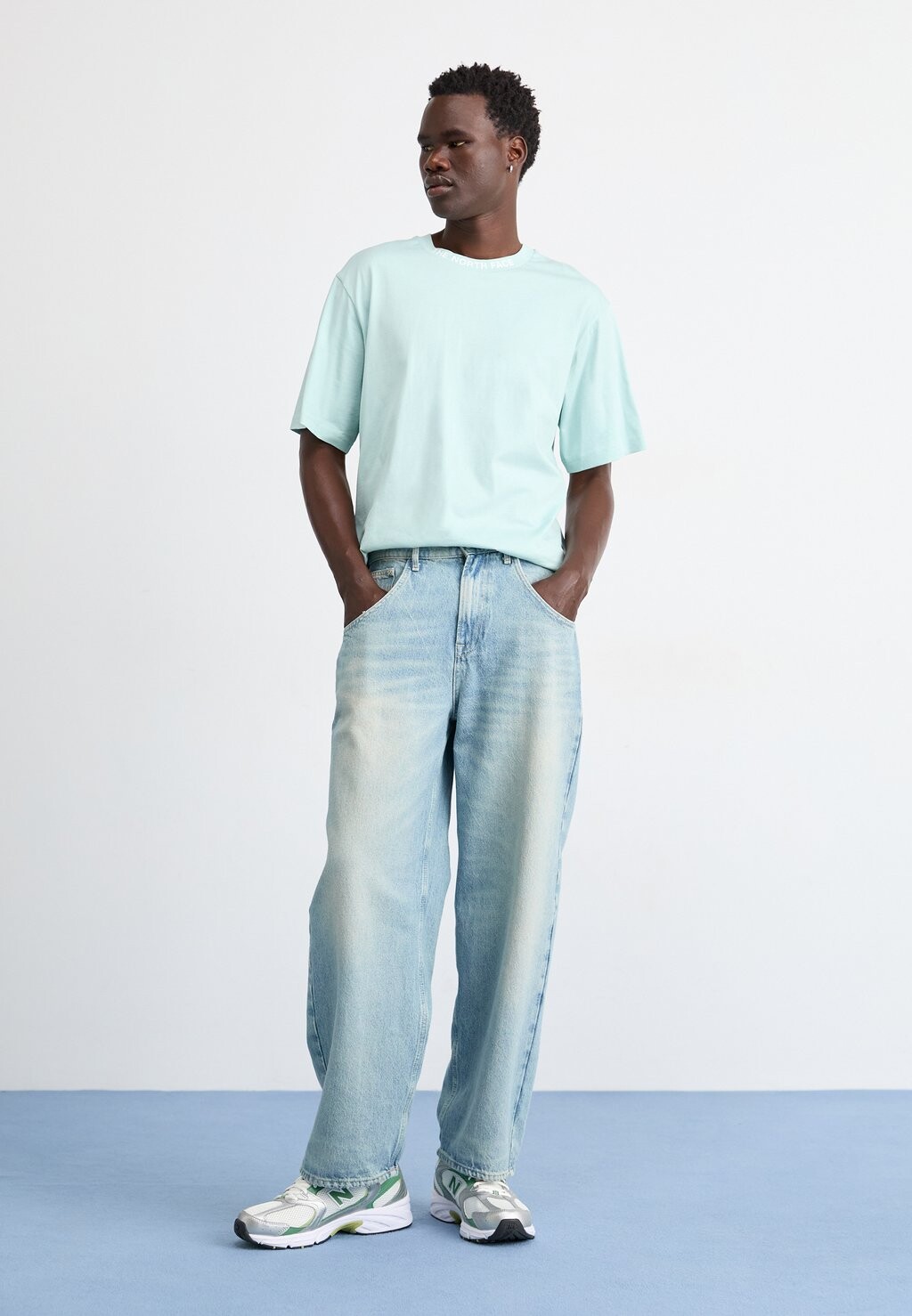 

Футболка с принтом ZUMU RELAXED TEE The North Face, зеленый