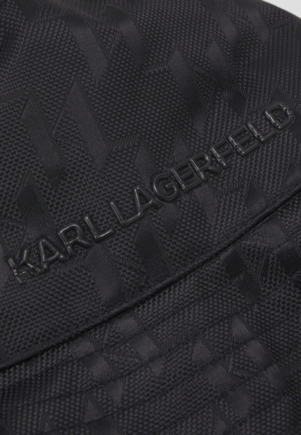 

Шапка Etch Bucket Hat KARL LAGERFELD, черная