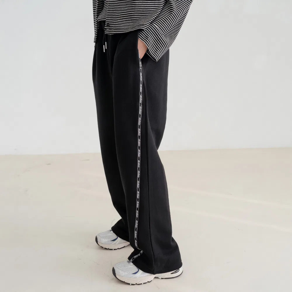 Детские спортивные брюки с логотипом от Brettailor