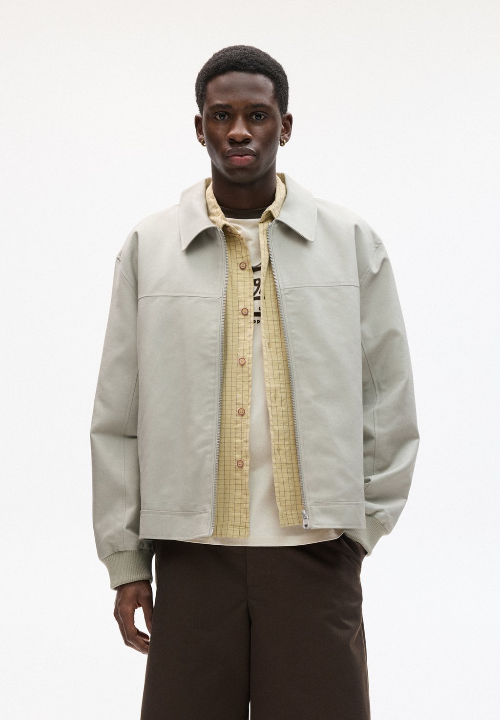 

Куртка из искусственной кожи WITH COLLAR PULL&BEAR, серый