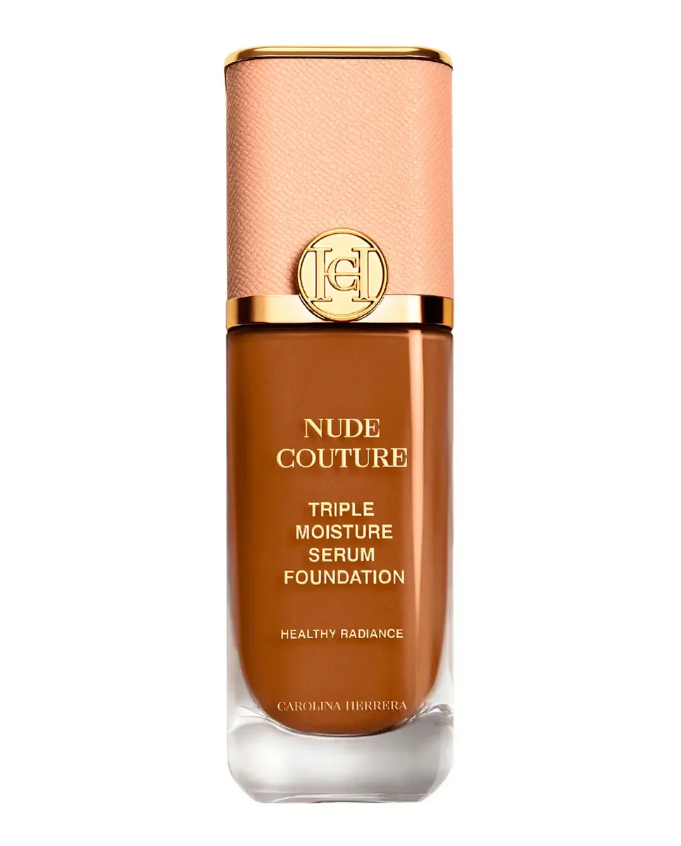Тональная основа Nude Couture Triple Moisture Serum от Carolina Herrera, D440